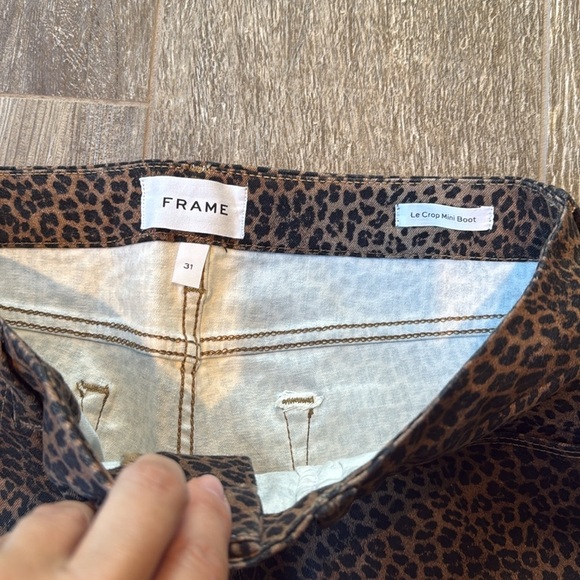 Frame Le Crop Mini Coated Bootcut Jeans in Leopard | Size 31 - Picture 4 of 5